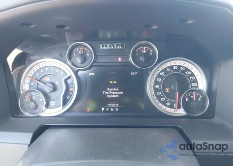 2015 Ram 1500 Laramie из США, поврежденный, VIN 1C6RR7NT1FS546867